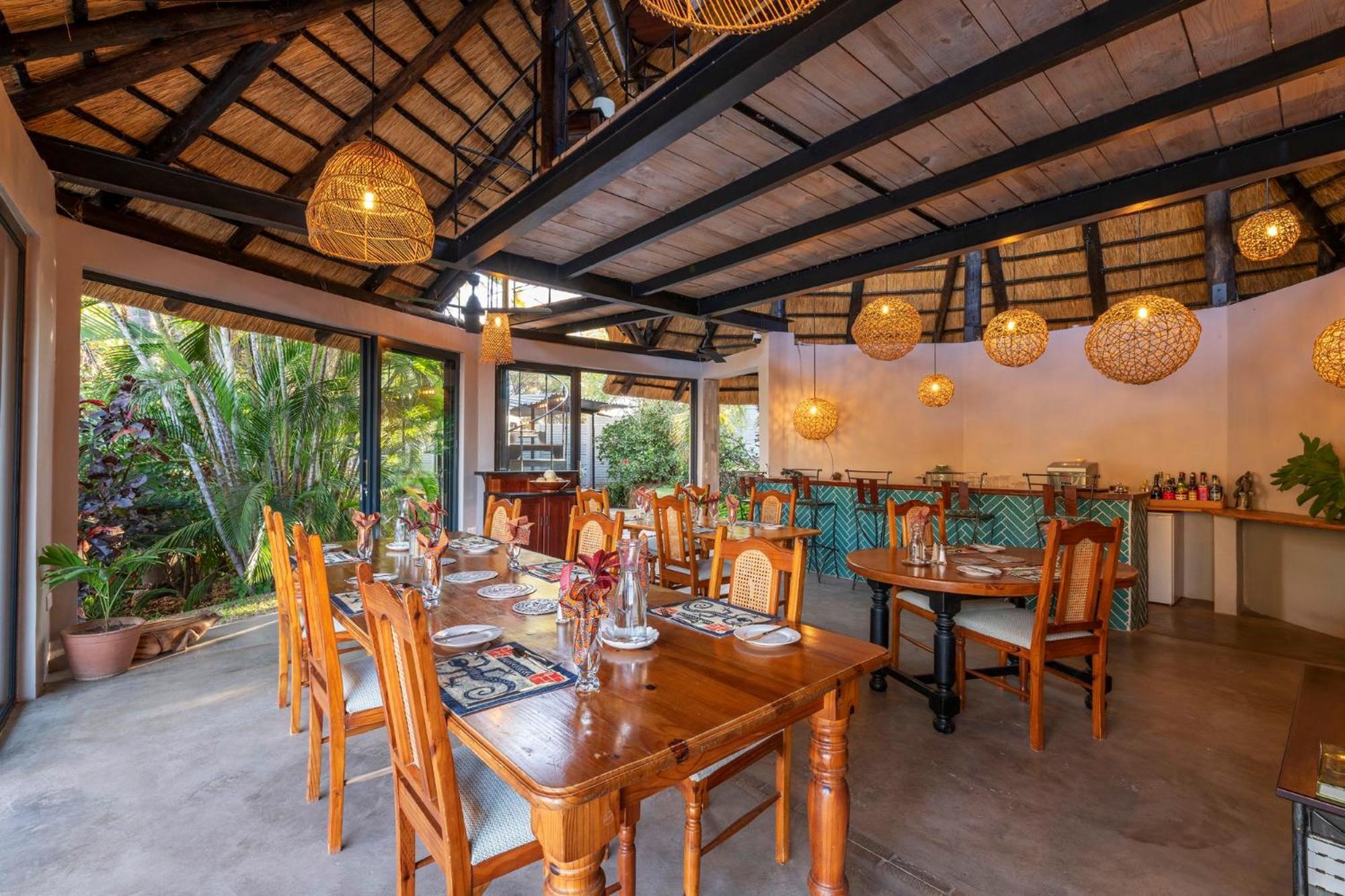 Hornbill Lodge Kariba Экстерьер фото