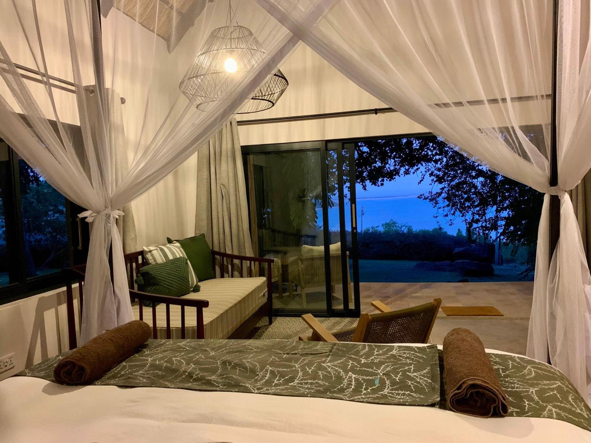 Hornbill Lodge Kariba Экстерьер фото